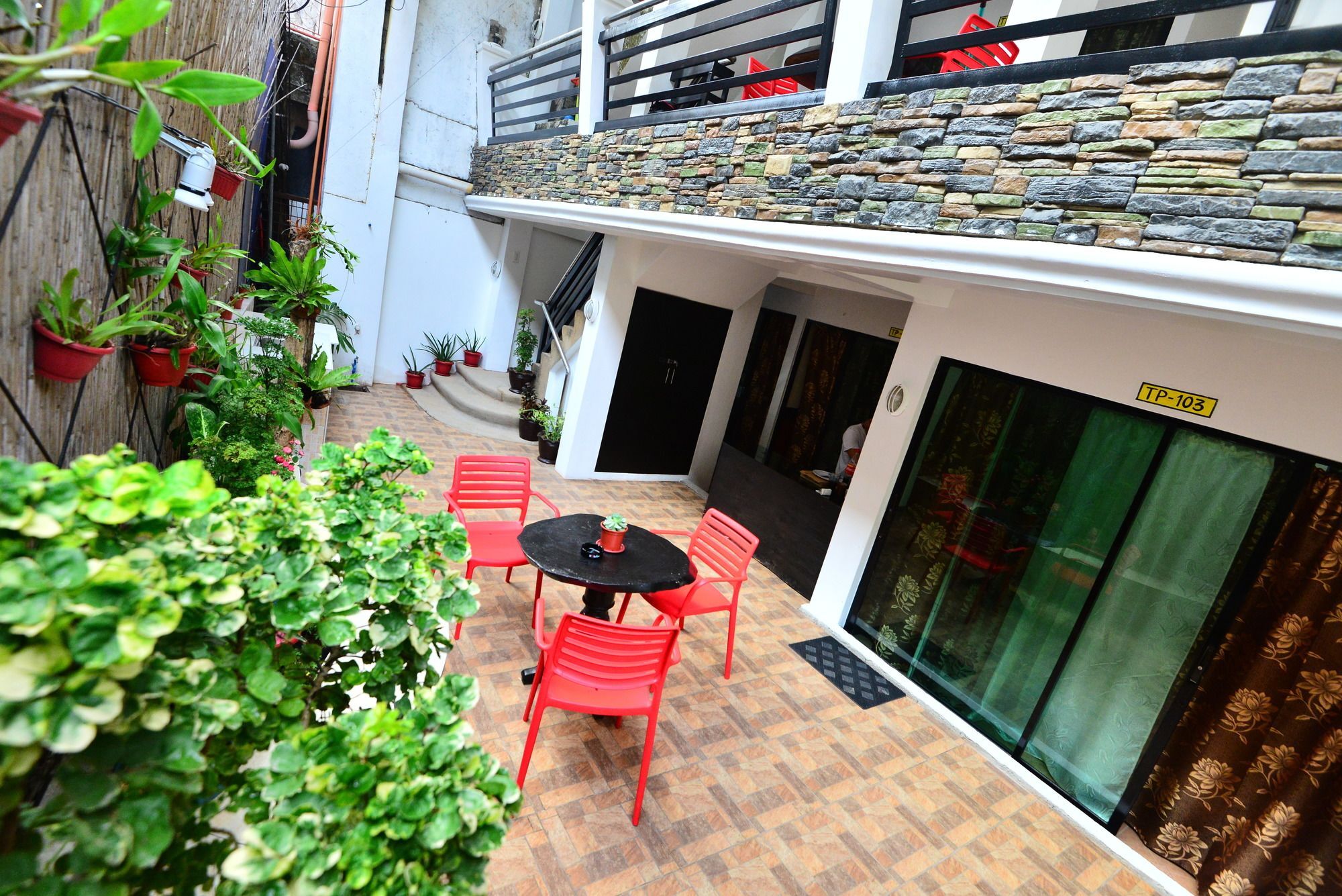 Travellers Pad Boracay Vandrarhem Balabag  Exteriör bild